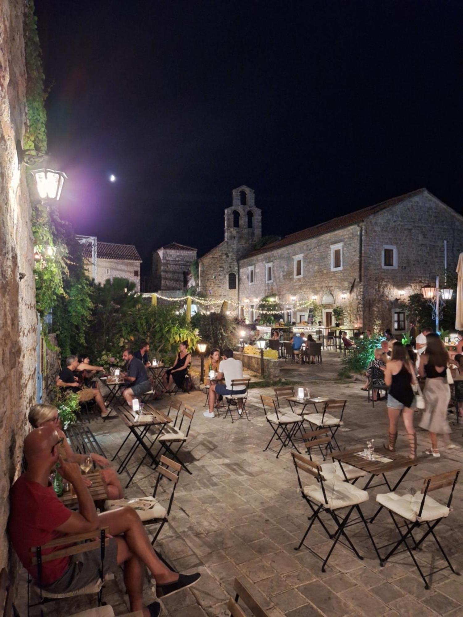 Freedom Hostel Budva Exterior foto
